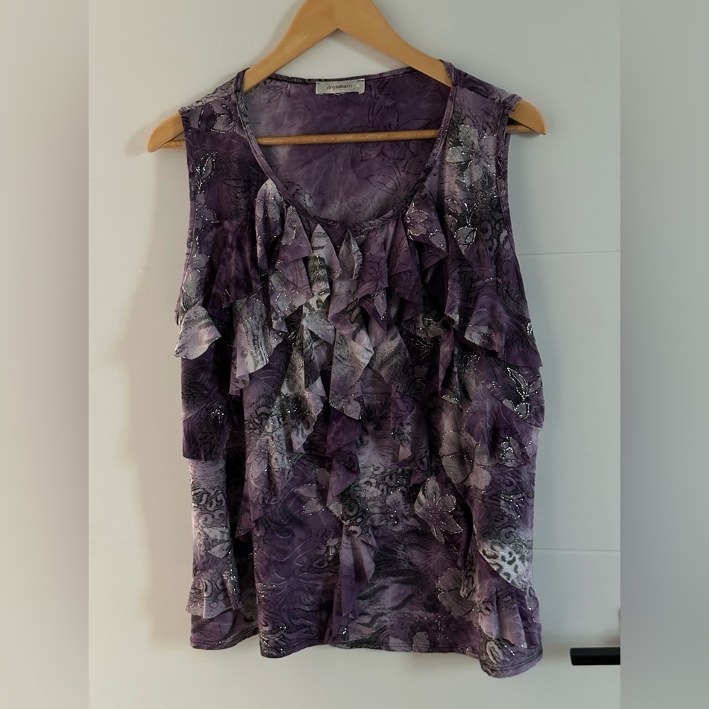 Dressbarn: Women’s Sleeveless Top